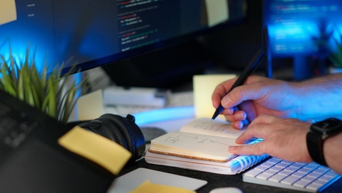 Сколько стоит 1с программист в 2026 году