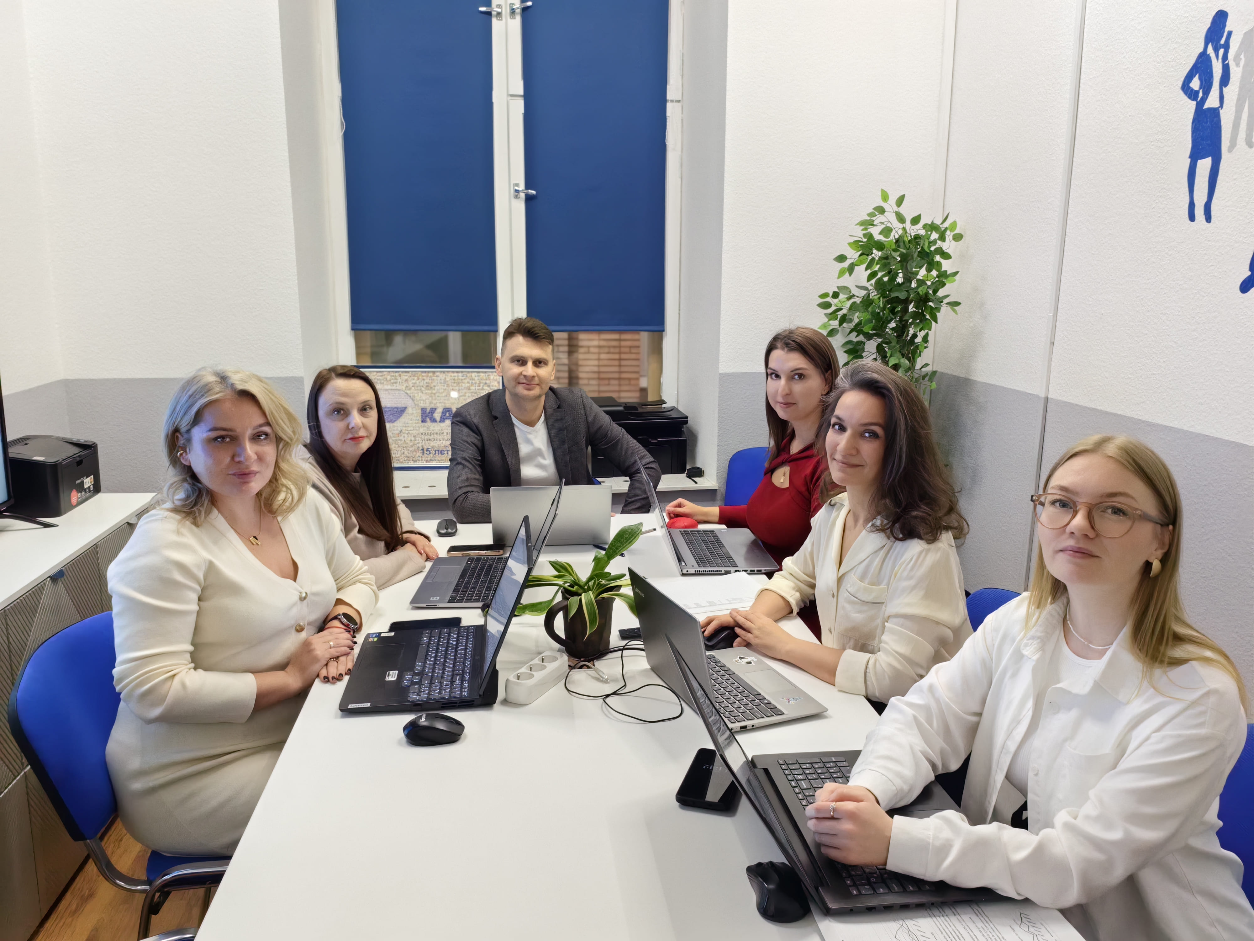 Кадровое Агентство Уникальных Специалистов заняло первое место в рейтинге кадровых агентств Москвы 2026